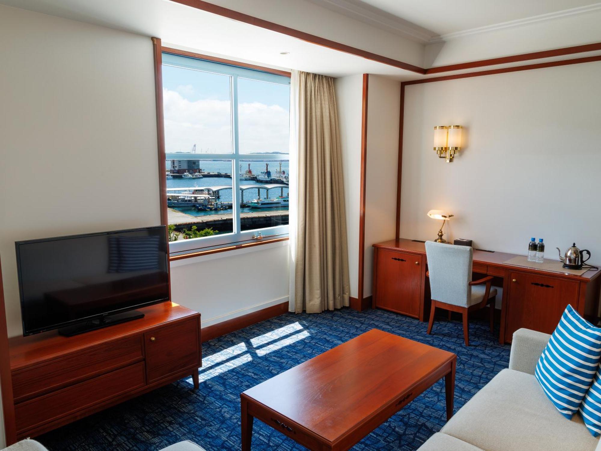 Premier Hotel Mojiko Кіта-Кюшю Екстер'єр фото